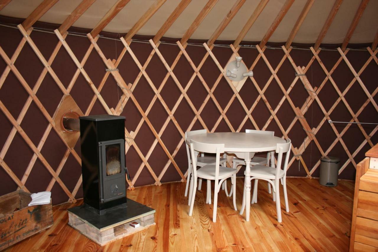 Yourtes en Terrasse Bonneval  Habitación foto